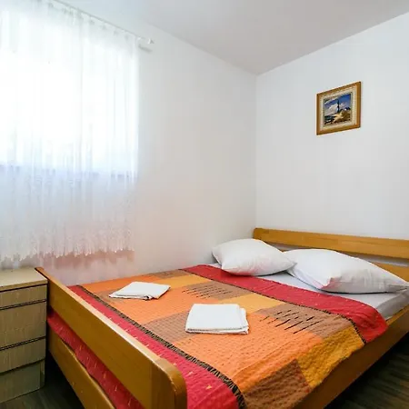 Posavec Apartment *
