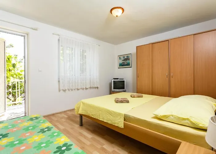 Posavec * Pinezići