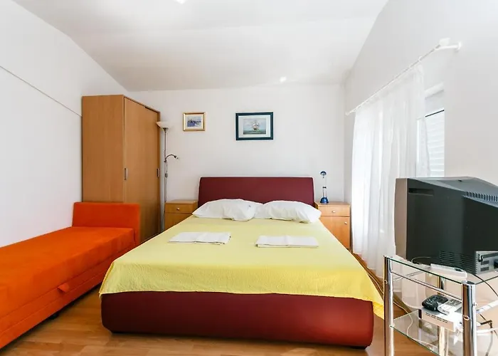 Posavec Apartmán Pinezići